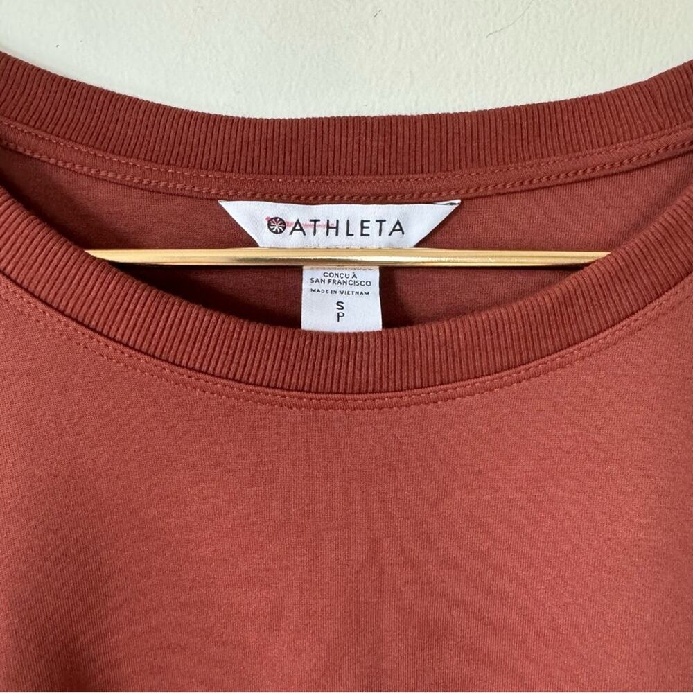 NWOT Athleta Harlow Puff Sleeve Hybrid Tee S Rust Brown - Picture 9 of 10